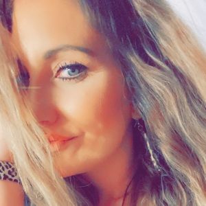 Meet your Posher, Christen